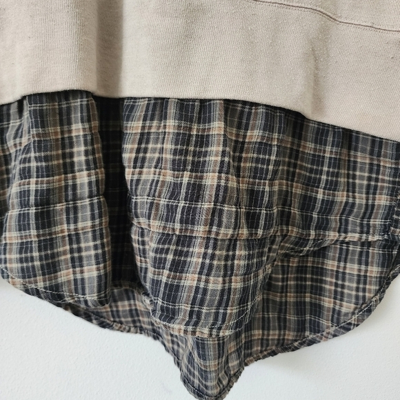 Monrow Women's French Plaid Double Layer Sweatshirt in Fawn Size Medium - Picture 6 of 12